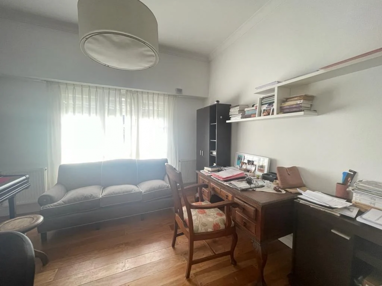 Importante Casa en Venta Los Troncos