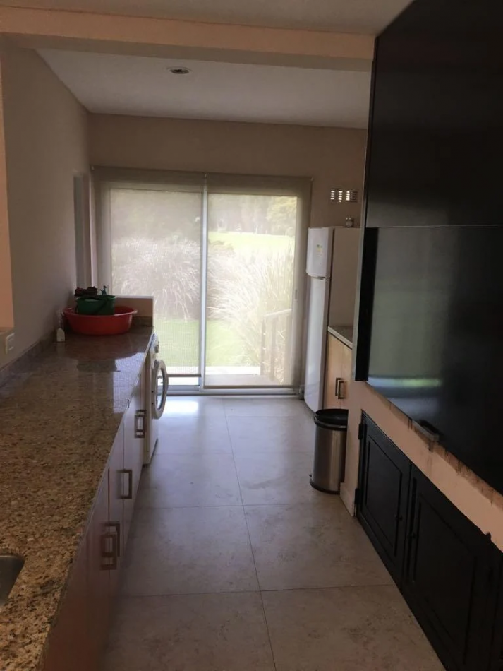 Espectacular Propiedad en Barrio Privado en Venta