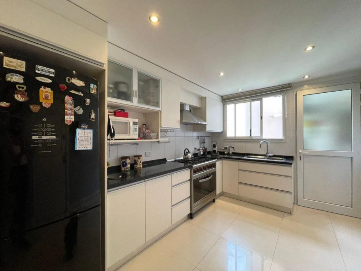 Importante Departamento en Venta