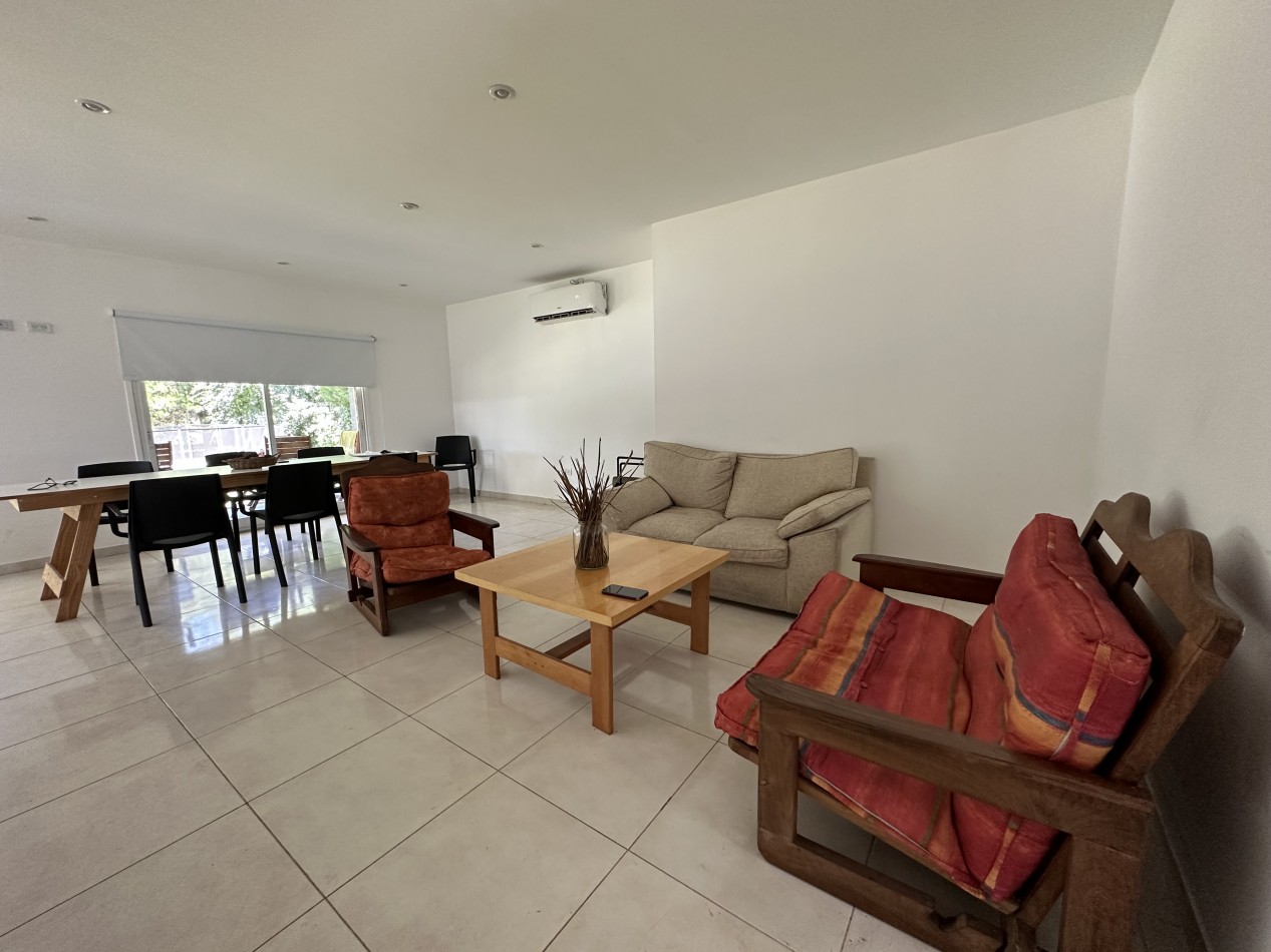 Foto Casa en Venta en Mar Del Plata, Buenos Aires - U$D 300 - pix110187982 - BienesOnLine