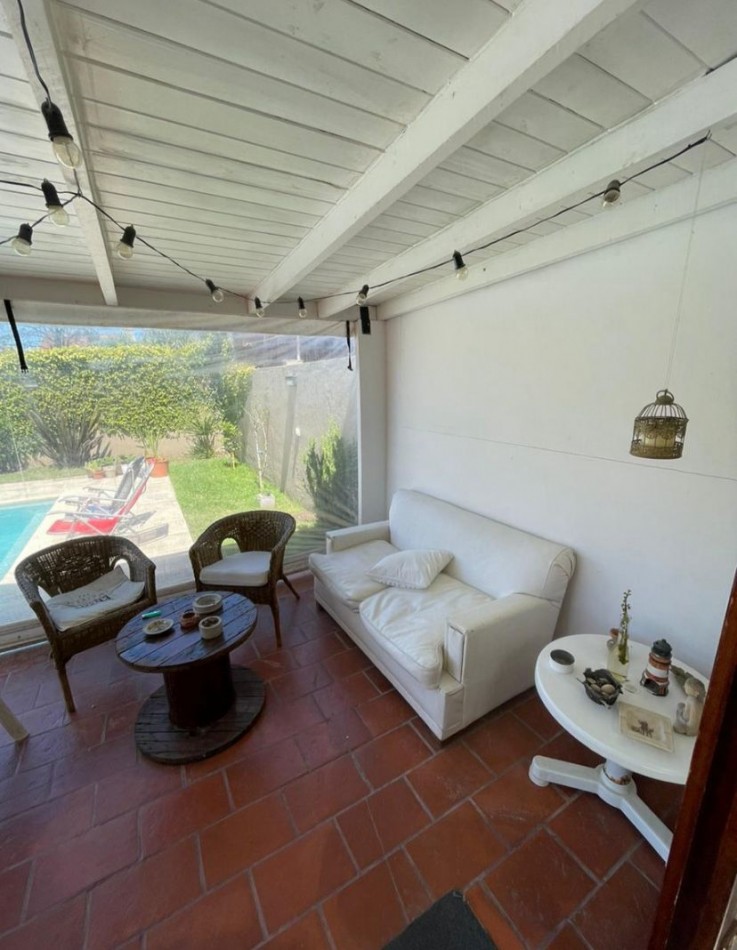 Chalet en venta barrio Los Pinares