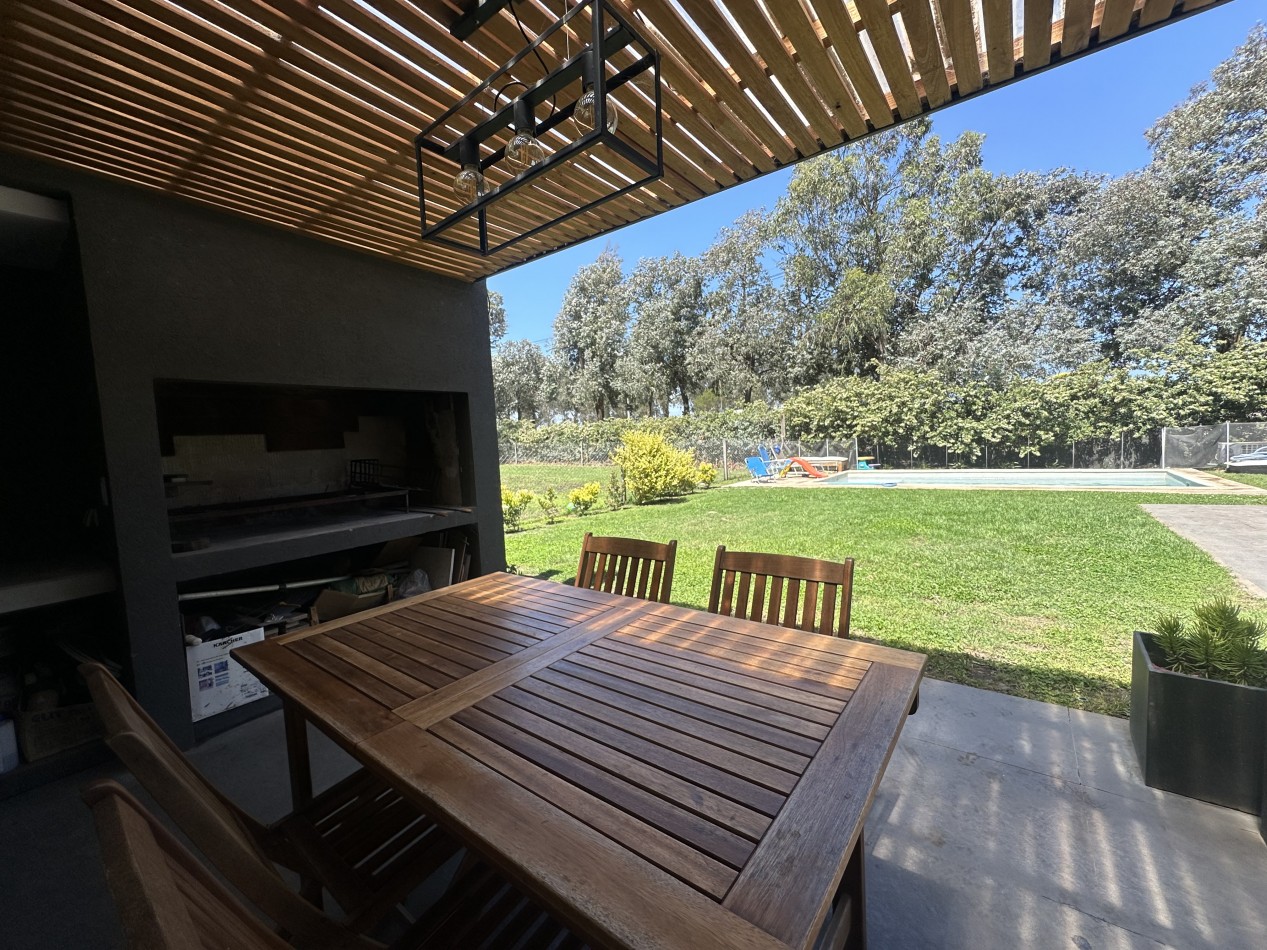 Casa en alquiler en Barrio Arenas del Sur