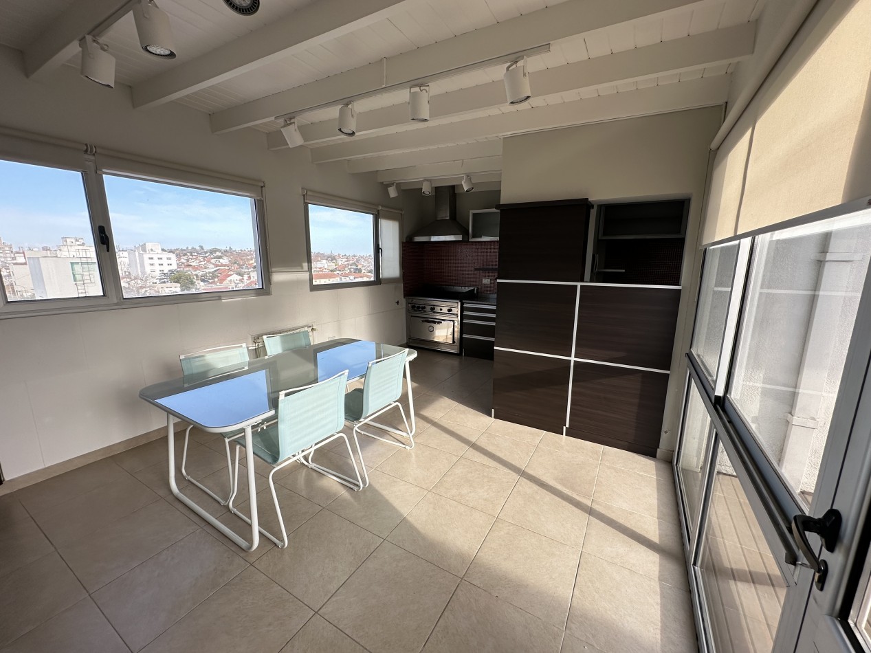 Departamento con terraza propia barrio Chauvin