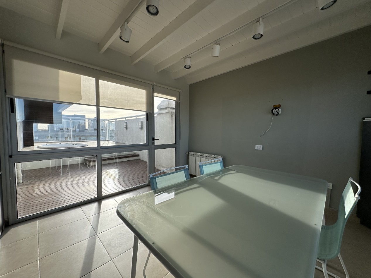 Departamento con terraza propia barrio Chauvin