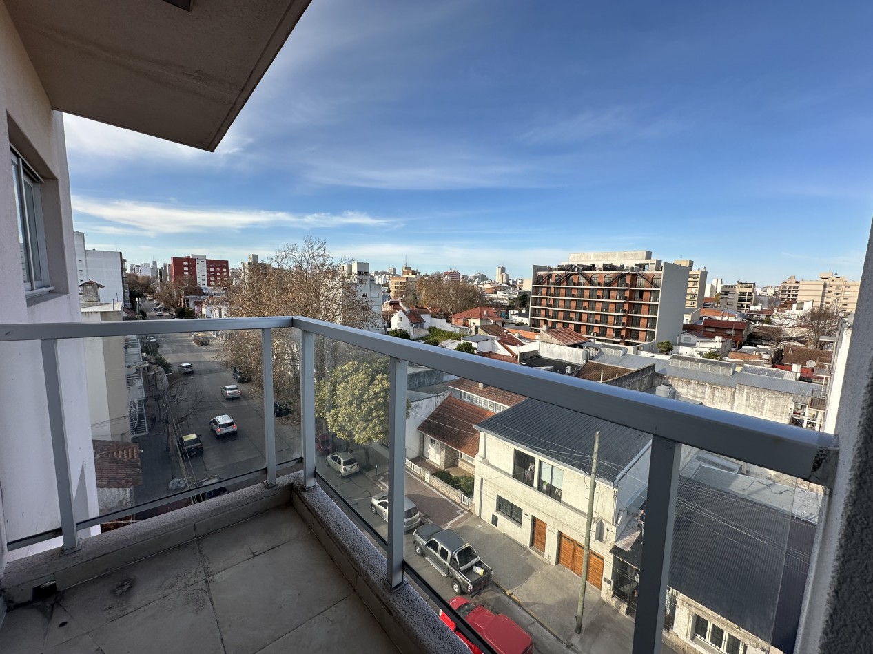 Departamento con terraza propia barrio Chauvin