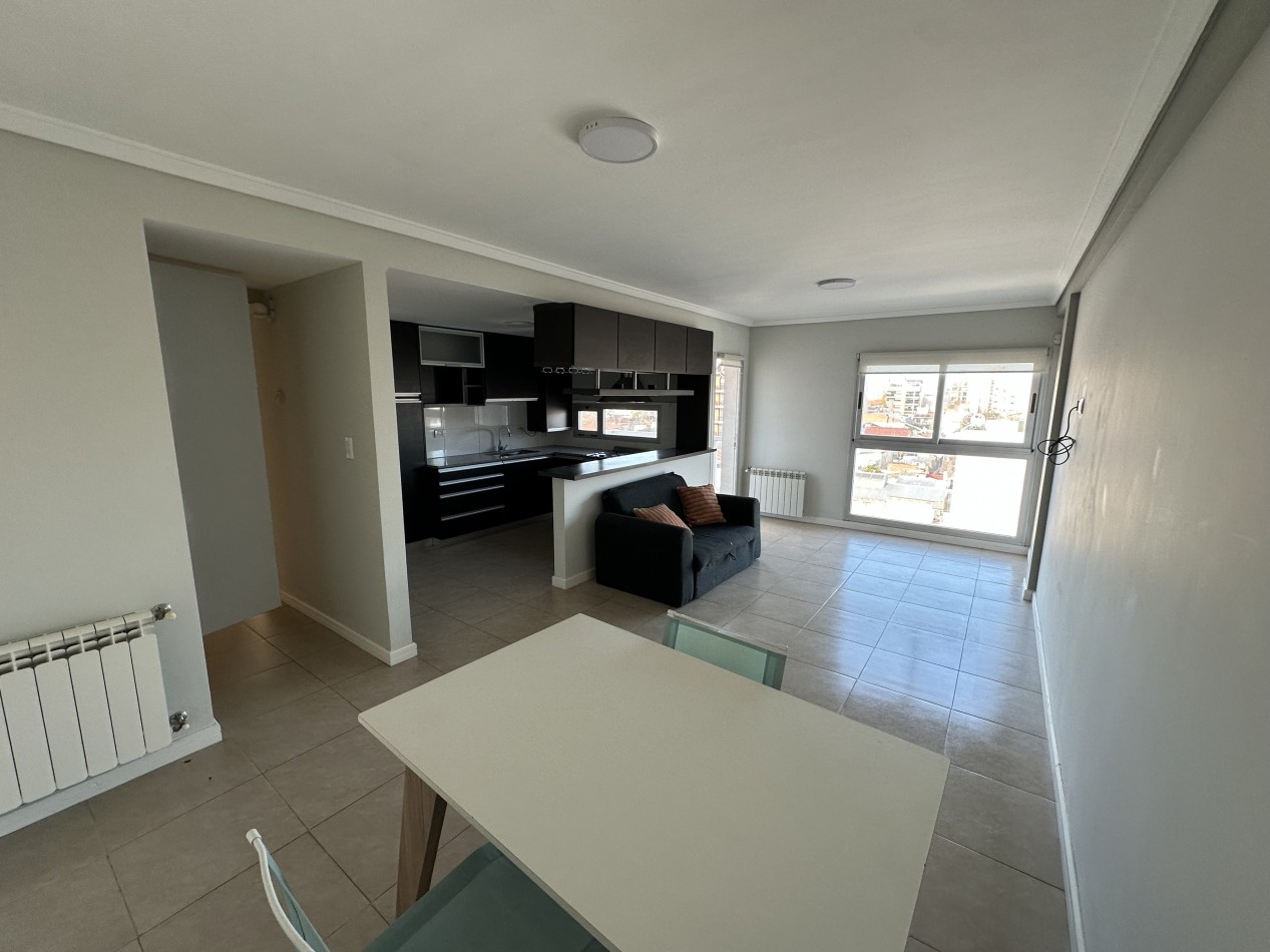 Departamento con terraza propia barrio Chauvin