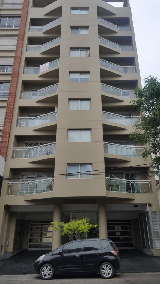 Departamento de 3 ambientes zona Plaza Mitre