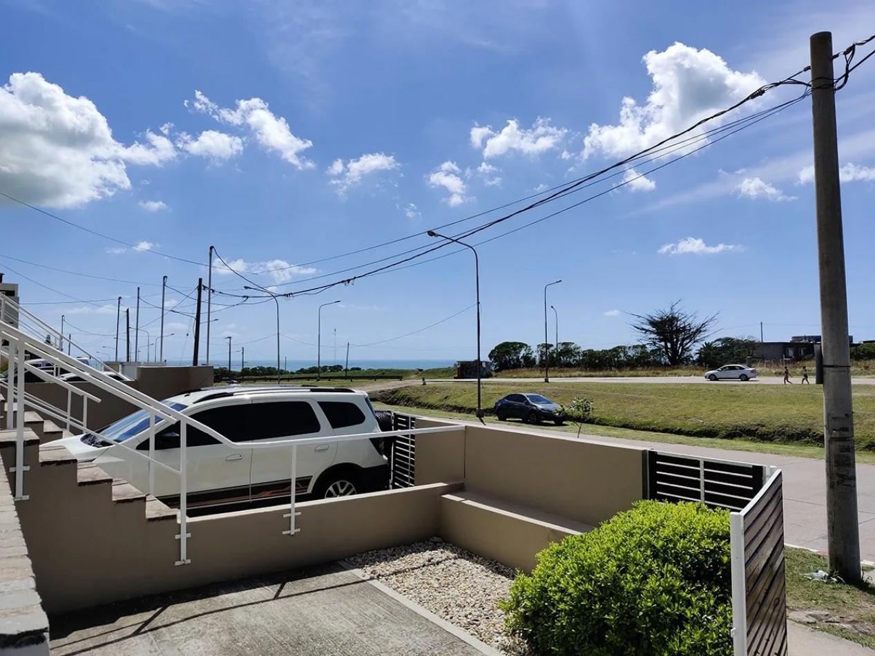 Departamento de 3 ambientes frente al faro