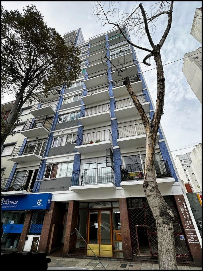 Departamento en venta de 2 ambientes zona Centro