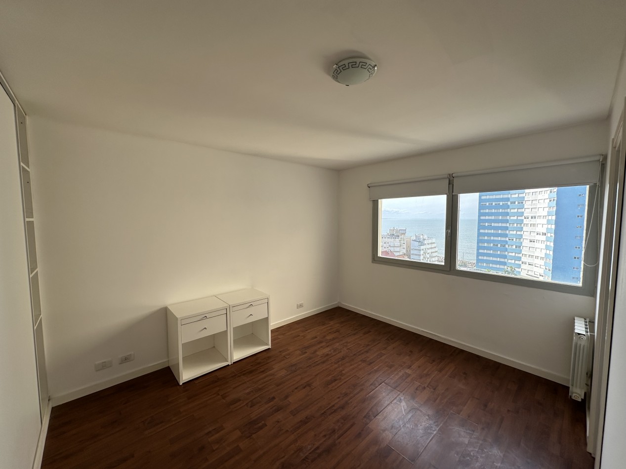 Departamento 3 ambientes en venta Playa Chica 
