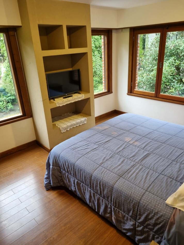 Casa en alquiler temporario en el Bosque.