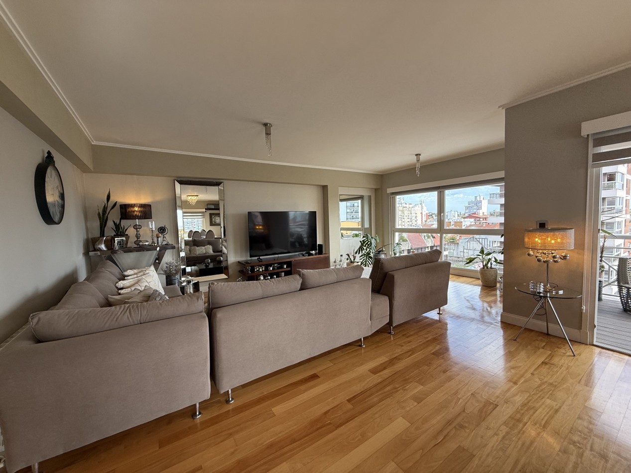 Departamento en venta Playa Varese