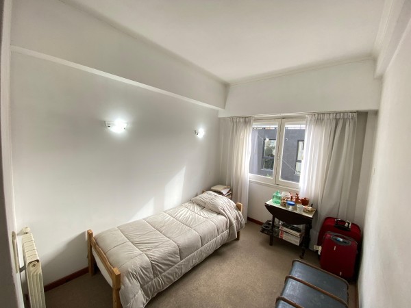Departamento de 4 ambientes en venta Playa Grande