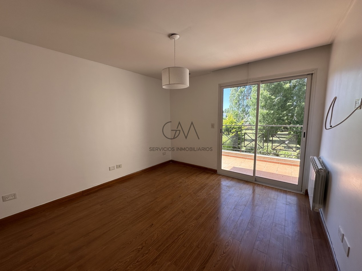 Casa en alquiler en Barrio Rumenco