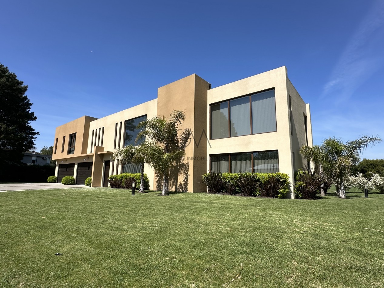 Casa en venta en Barrio privado Rumenco