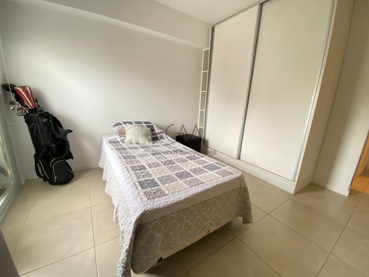 Semi-Piso de 4 ambientes con vista al mar