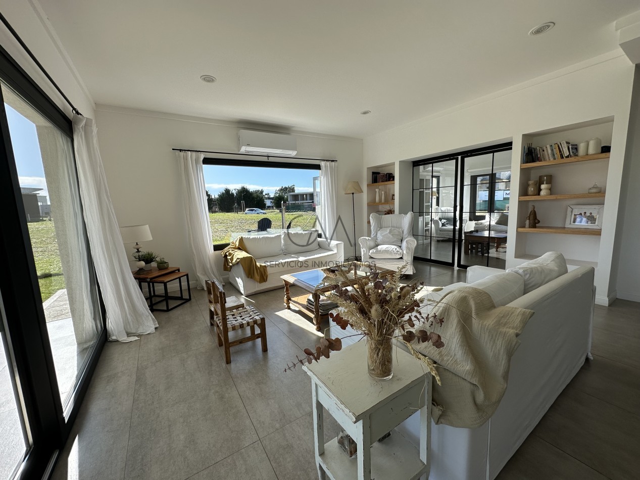 Moderna casa en alquiler temporal