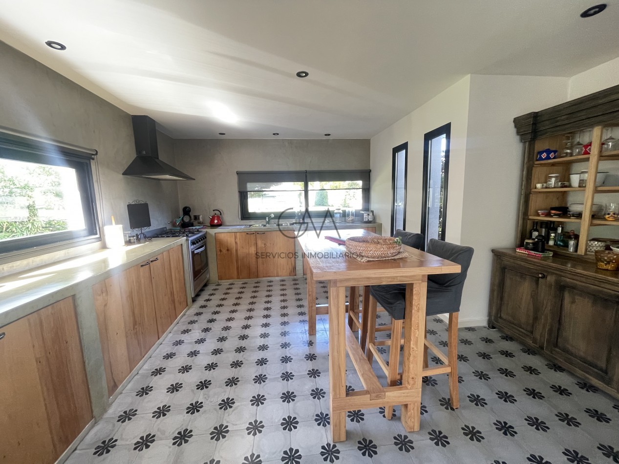 Casa en Venta Barrio Privado Rumenco