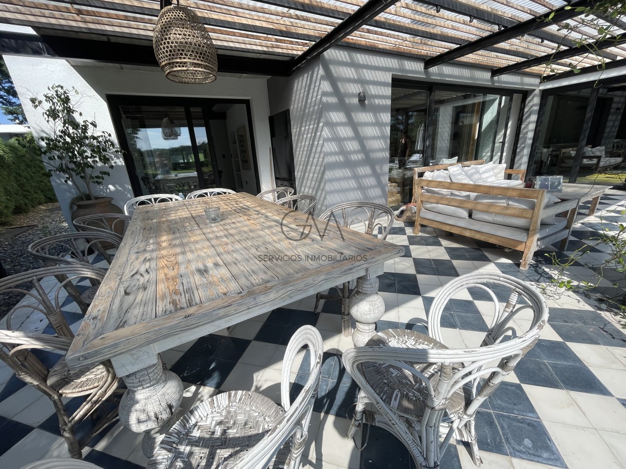 Casa en Venta Barrio Privado Rumenco