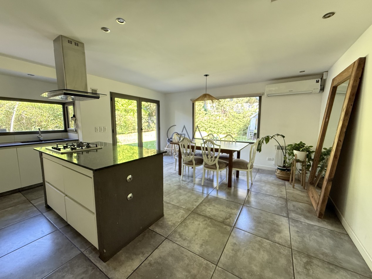 Casa en alquiler en Bosque Peralta Ramos