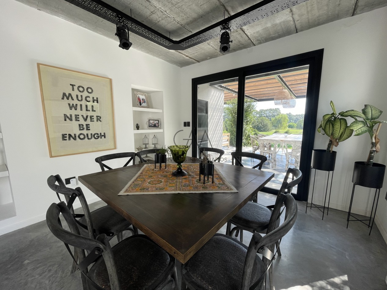 Casa en Venta Barrio Privado Rumenco