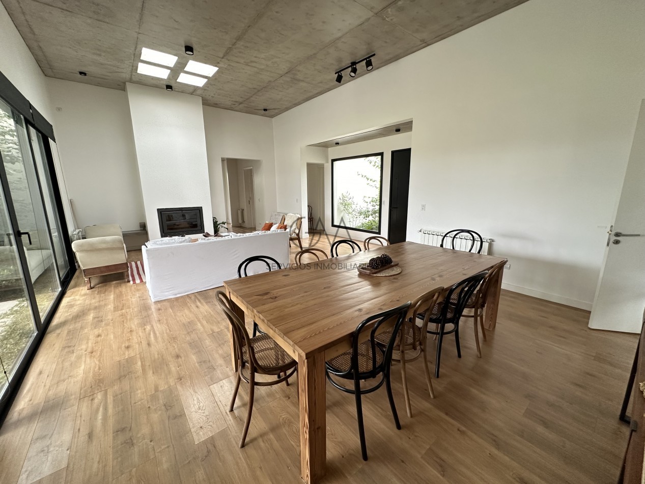 Casa de 5 ambientes en alquiler temporal