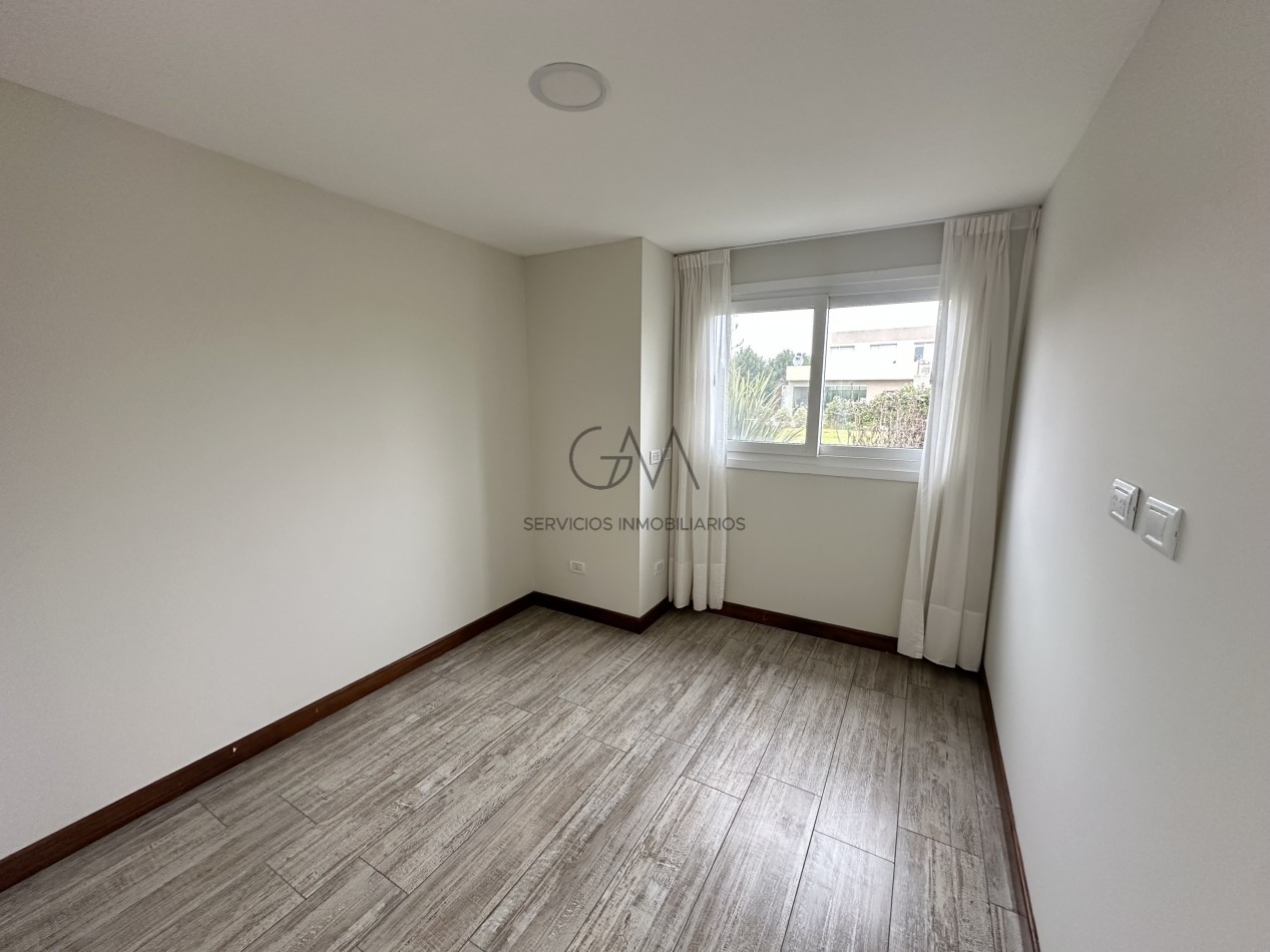 Casa en alquiler en Barrio Rumenco