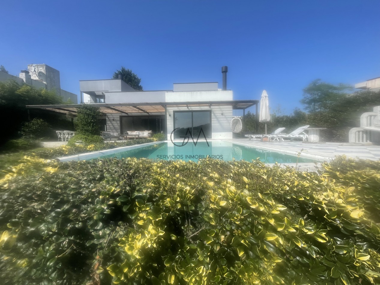 Casa en Venta Barrio Privado Rumenco