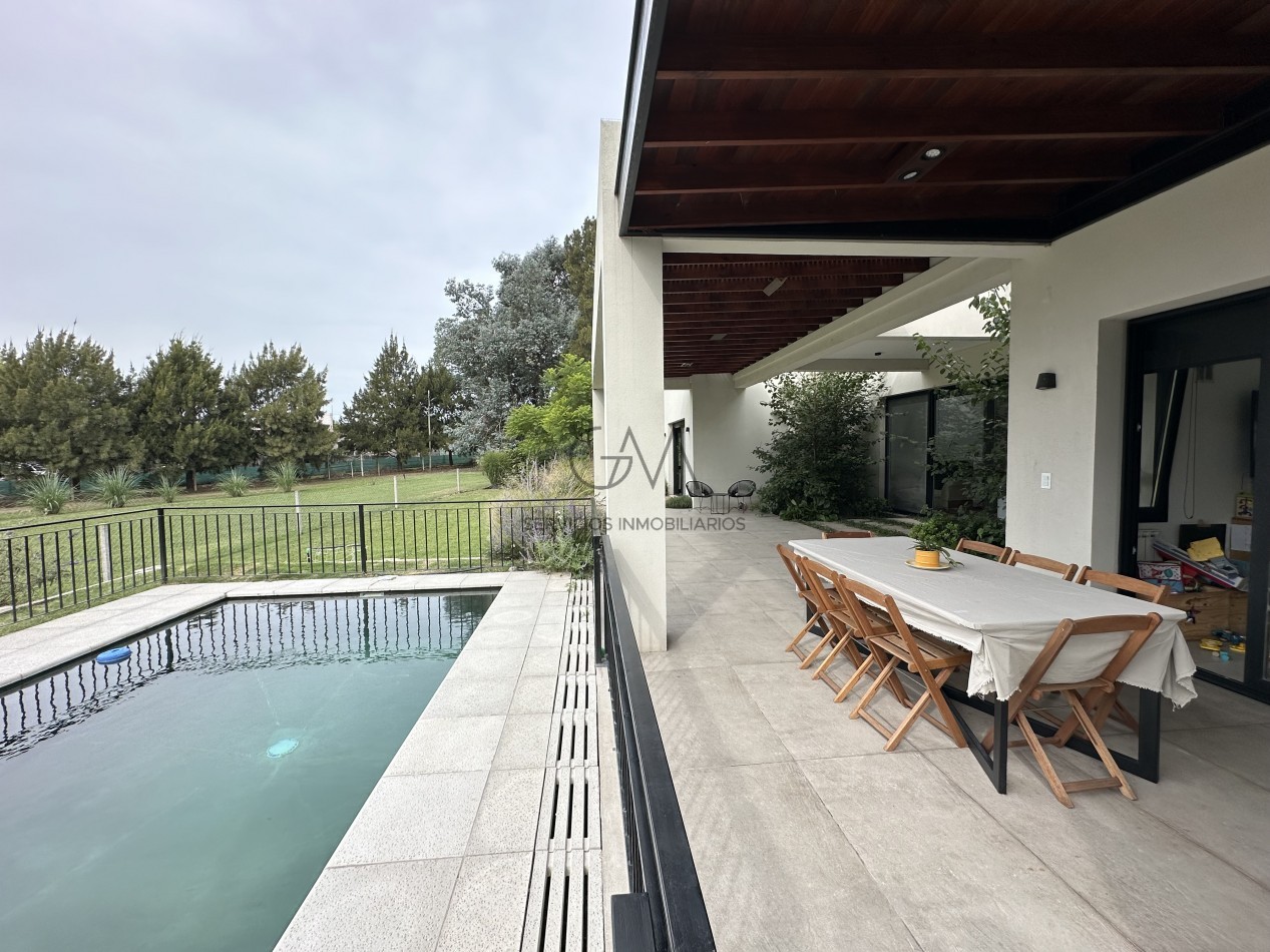 Casa de 5 ambientes en alquiler temporal