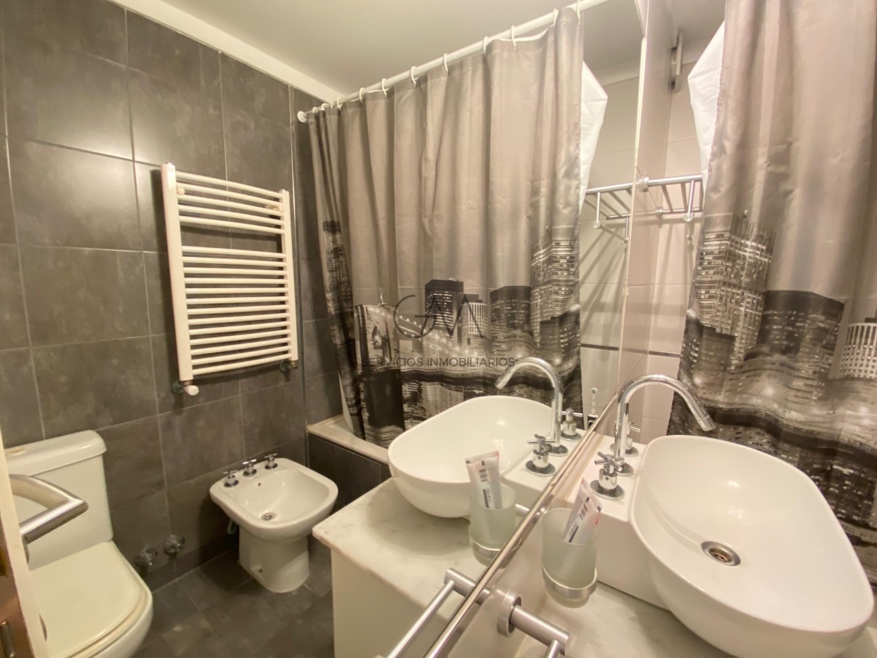 Semi-Piso de 4 ambientes con vista al mar