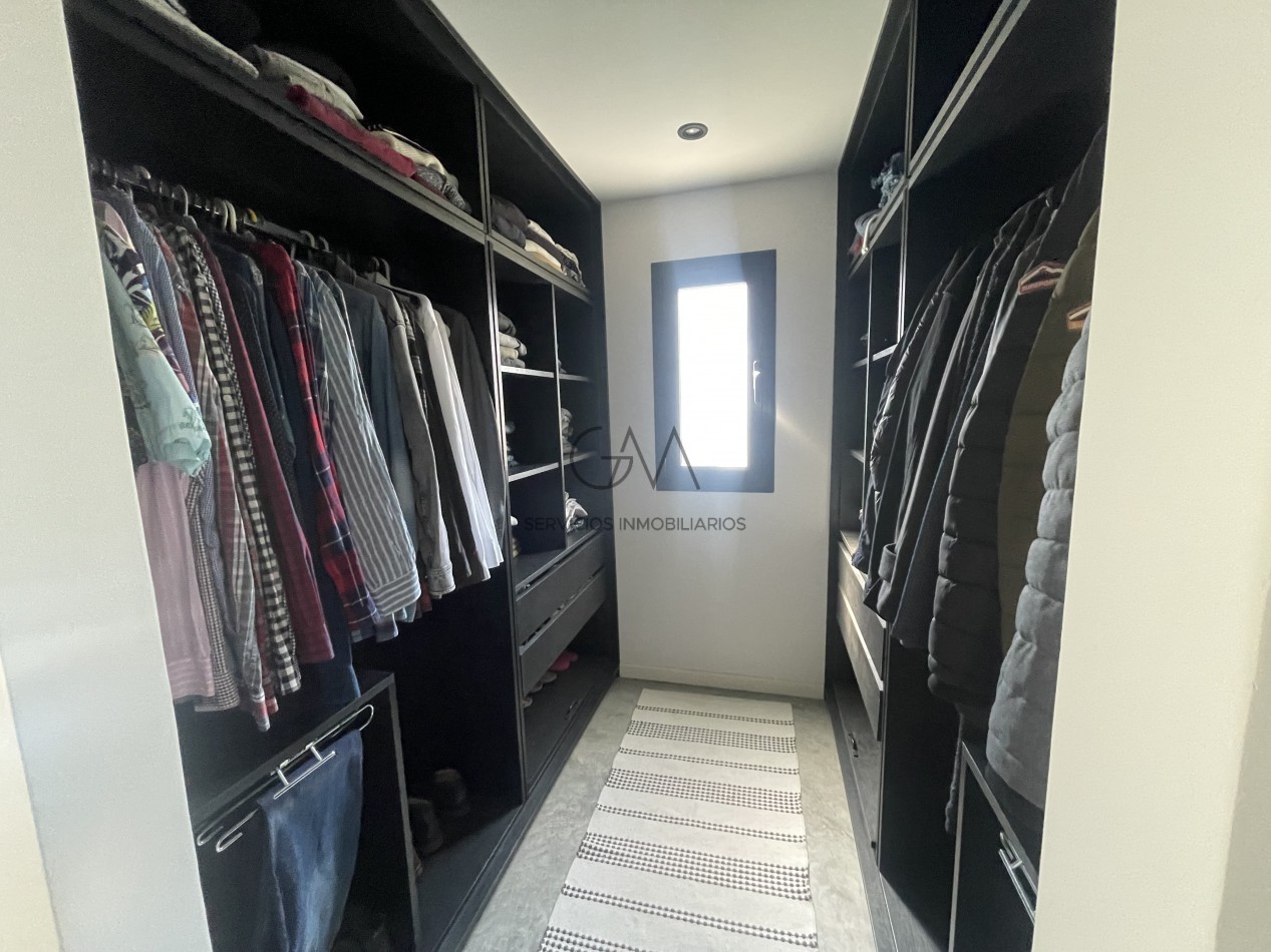 Casa en Venta Barrio Privado Rumenco