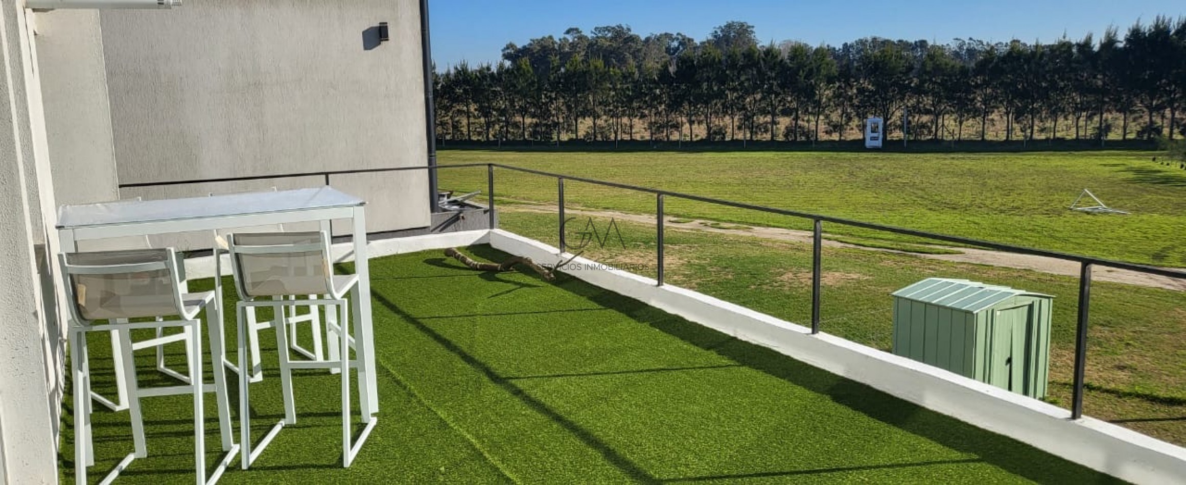 Moderna casa a estrenar en Tierras del Mar.