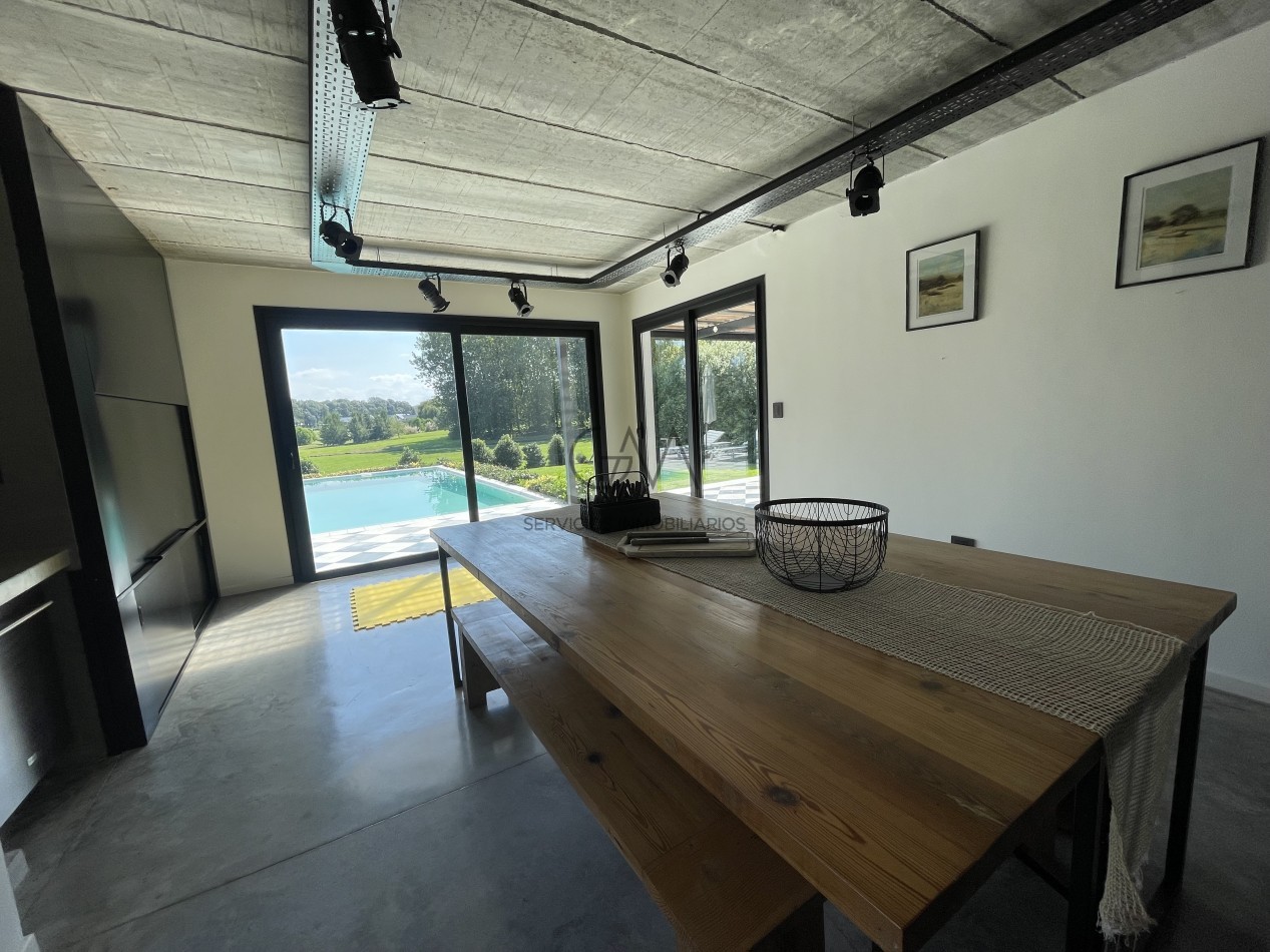 Casa en Venta Barrio Privado Rumenco