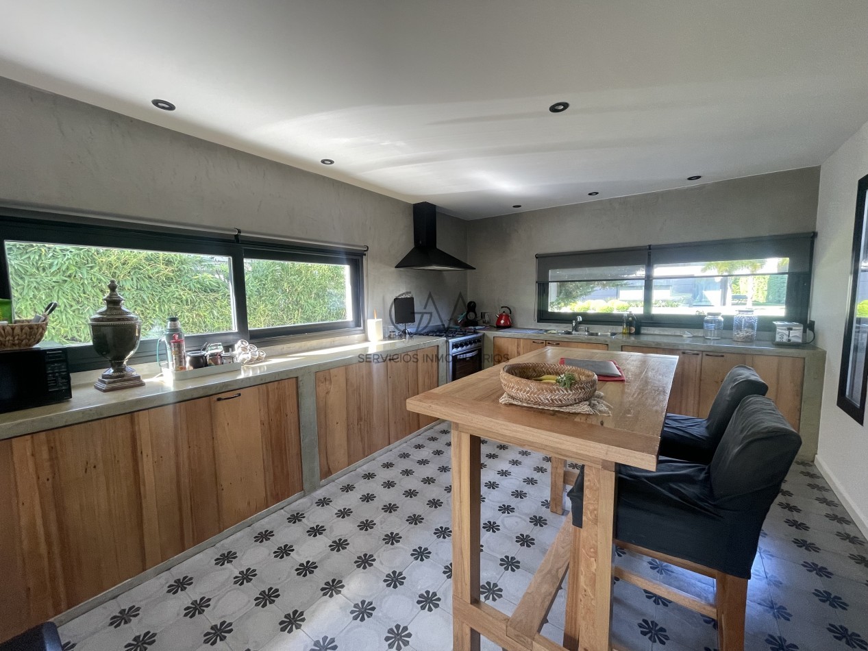 Casa en Venta Barrio Privado Rumenco