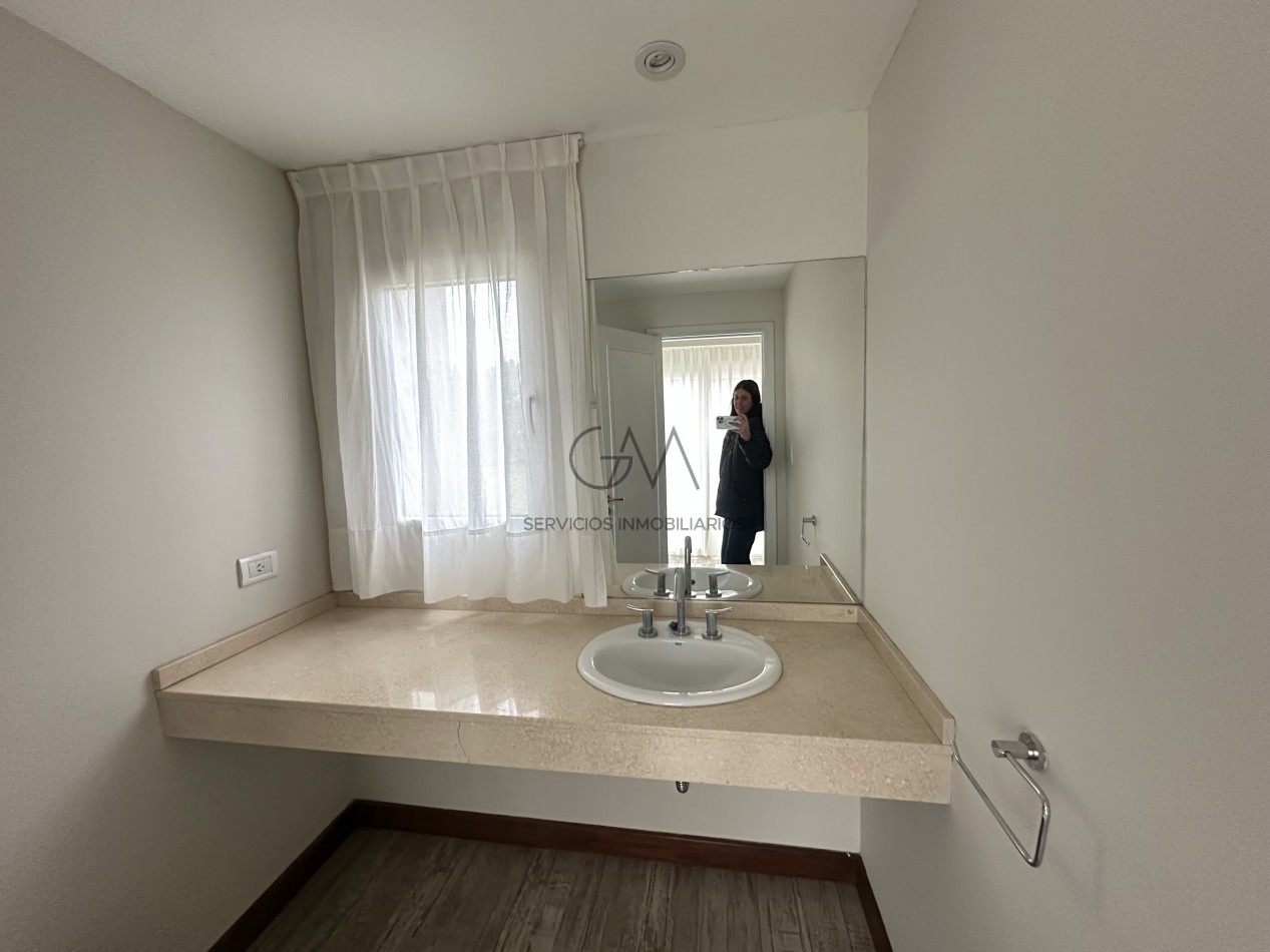 Casa en alquiler en Barrio Rumenco