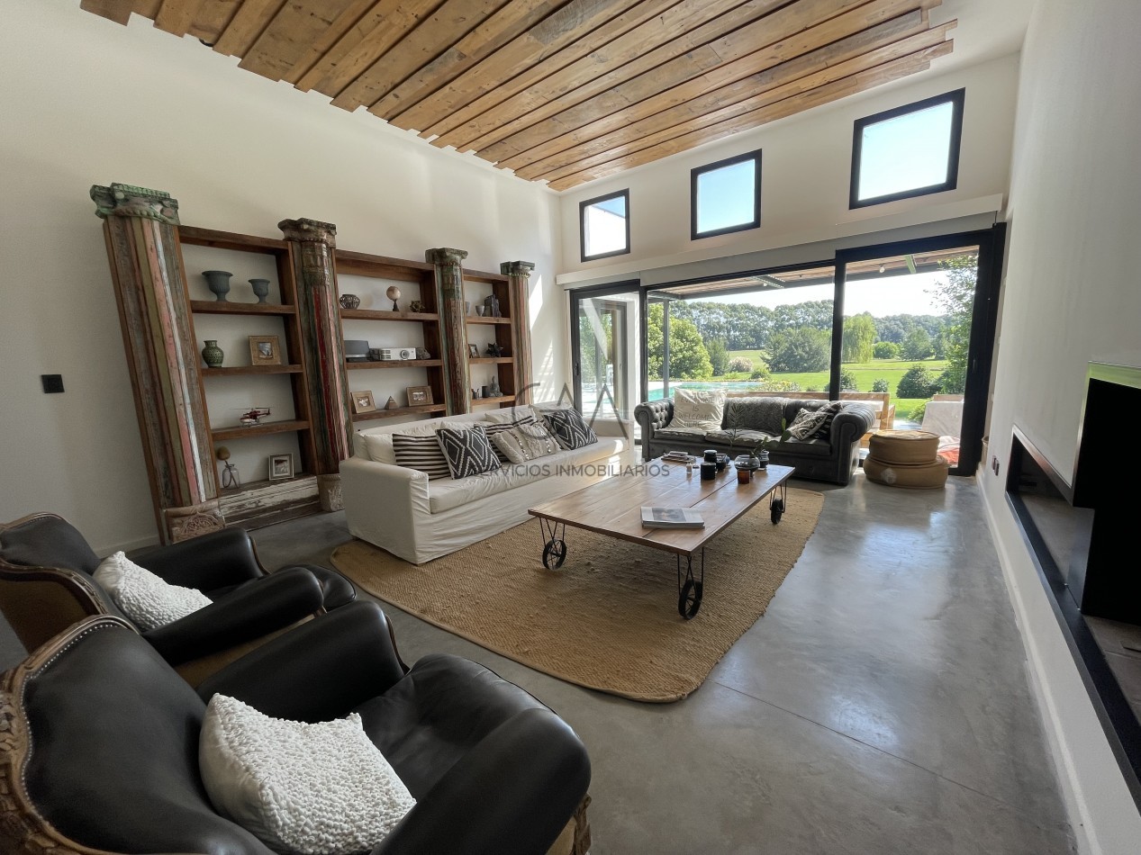 Casa en Venta Barrio Privado Rumenco