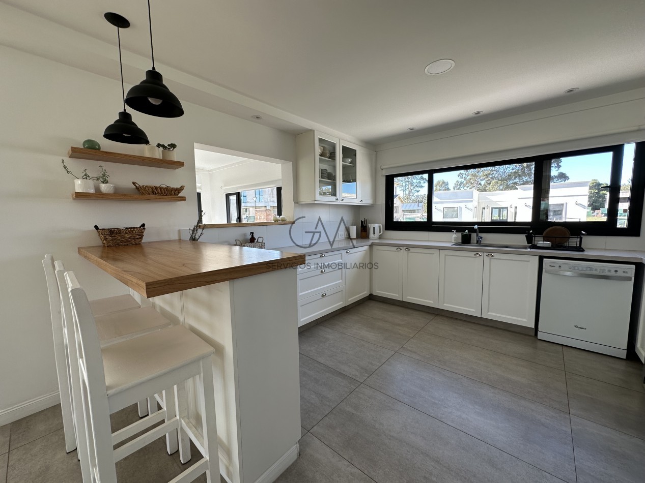 Moderna casa en alquiler temporal