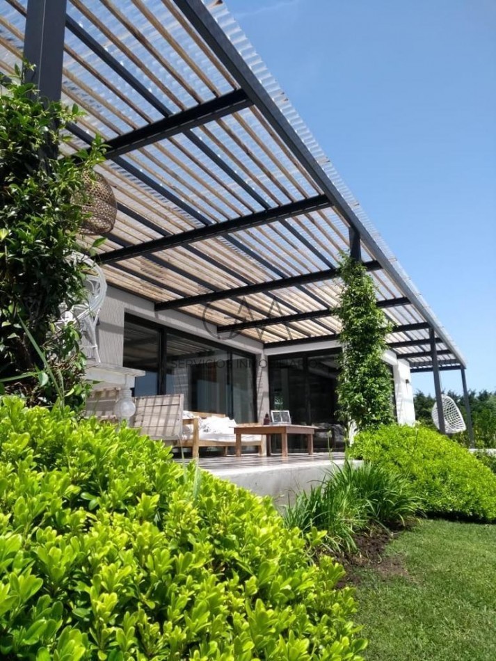 Casa en Venta Barrio Privado Rumenco