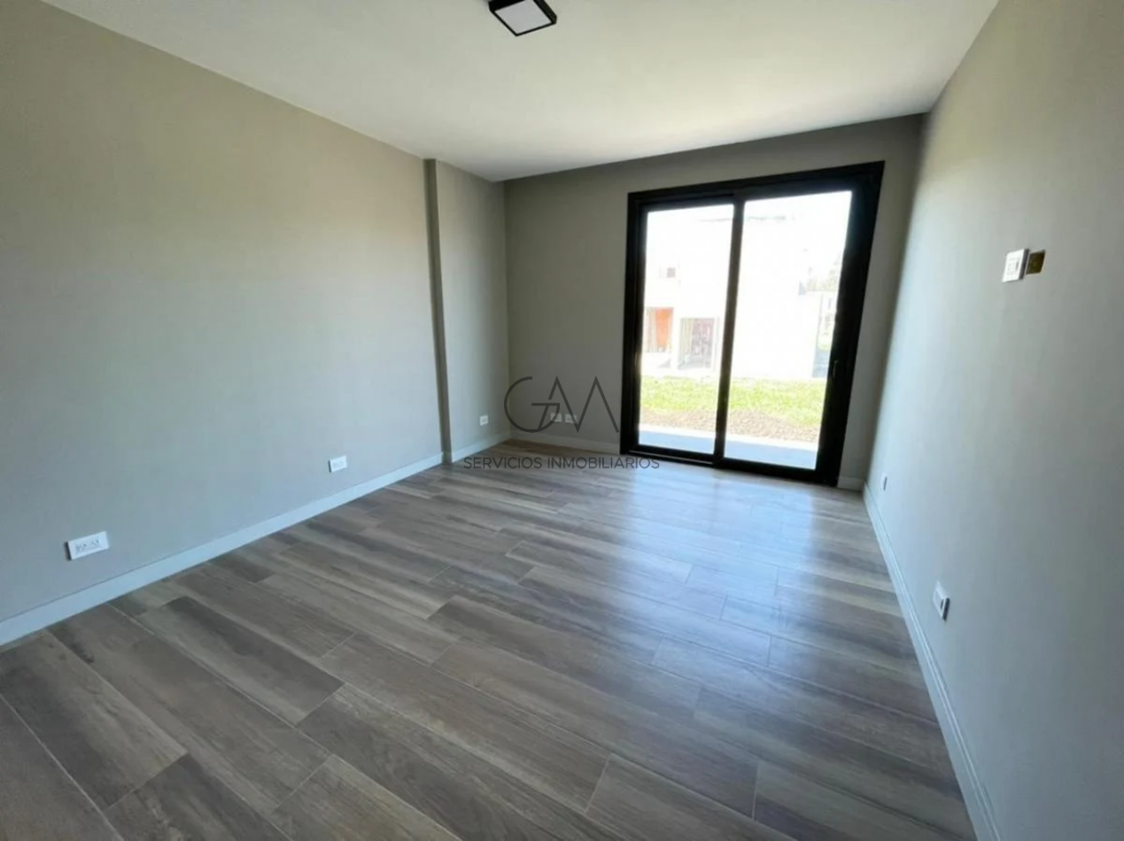 Casa en Alquiler Rumenco Joven