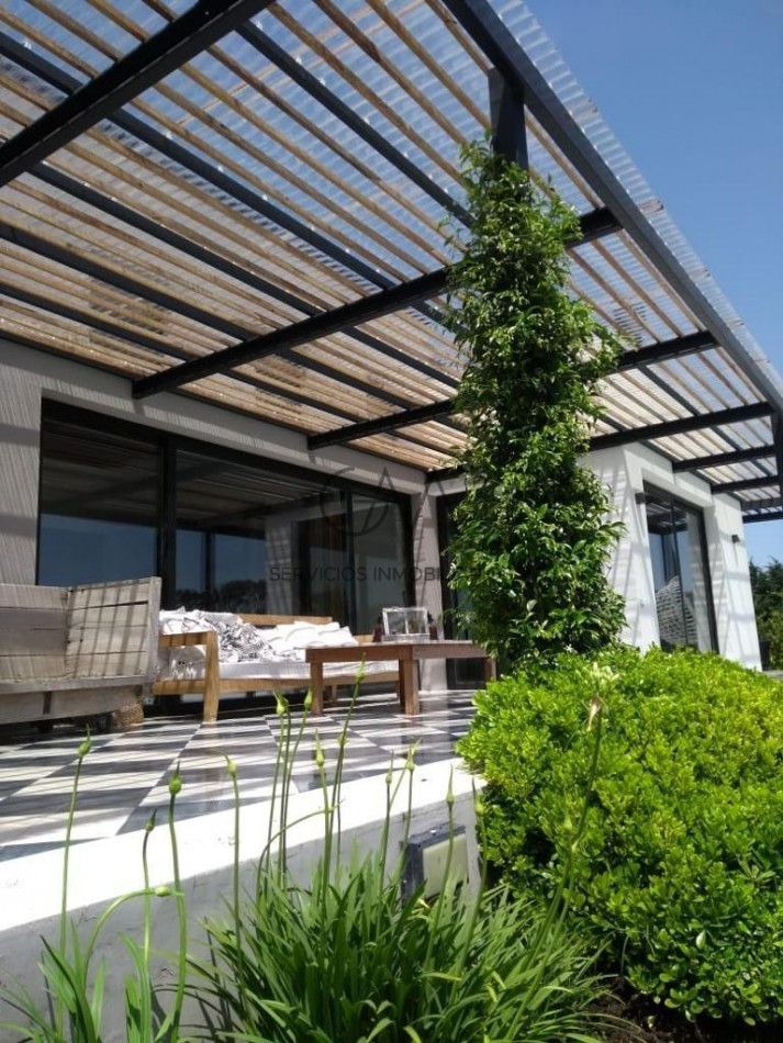 Casa en Venta Barrio Privado Rumenco