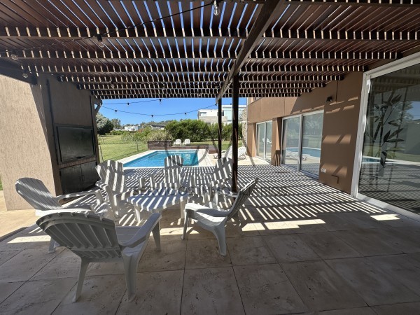 Casa en alquiler temporal en Arenas del Sur