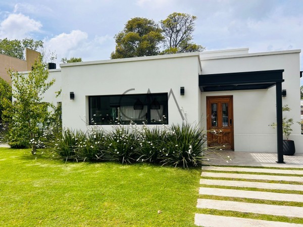 Casa en venta Barrio Privado