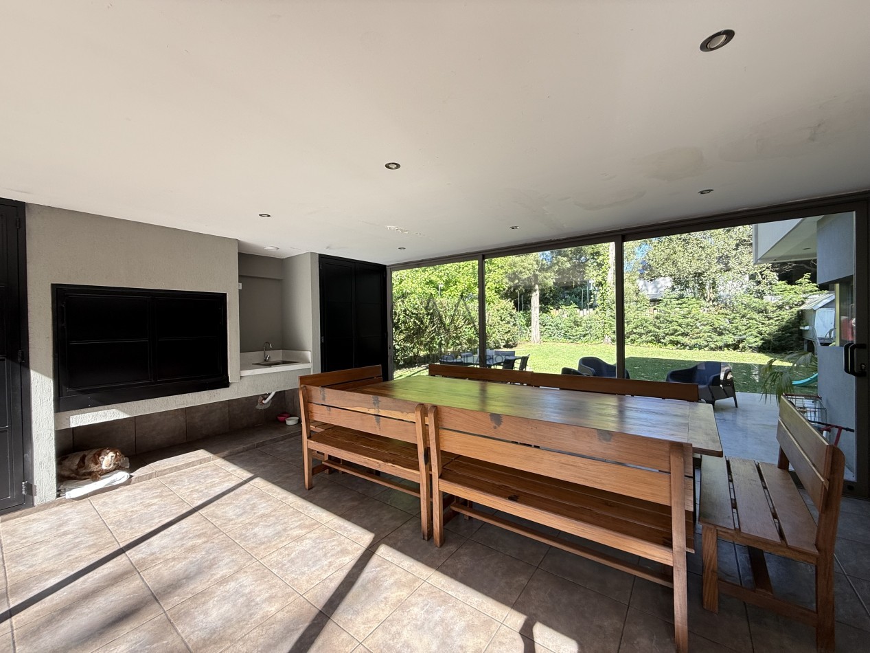 Casa en alquiler en Bosque Peralta Ramos