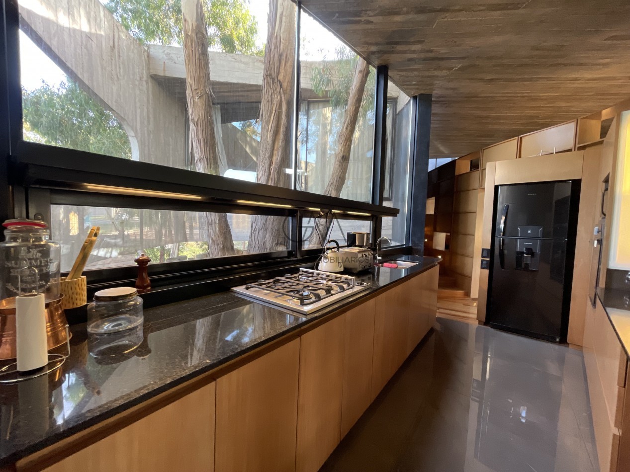 Increible casa en alquiler de 5 ambientes