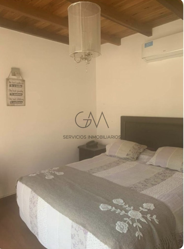 Casa en barrio Acantilados