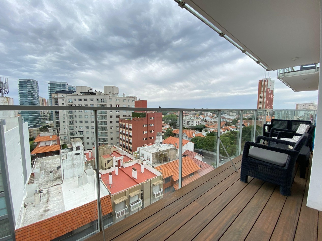 Semi-Piso de 4 ambientes con vista al mar en venta