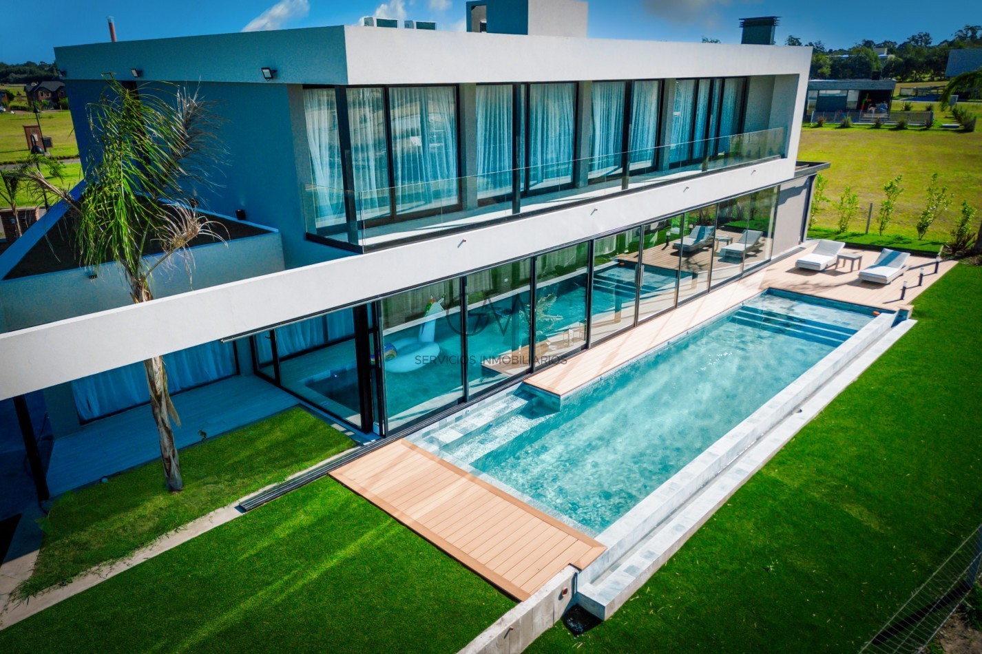 Moderna casa en barrio privado Casonas del Haras