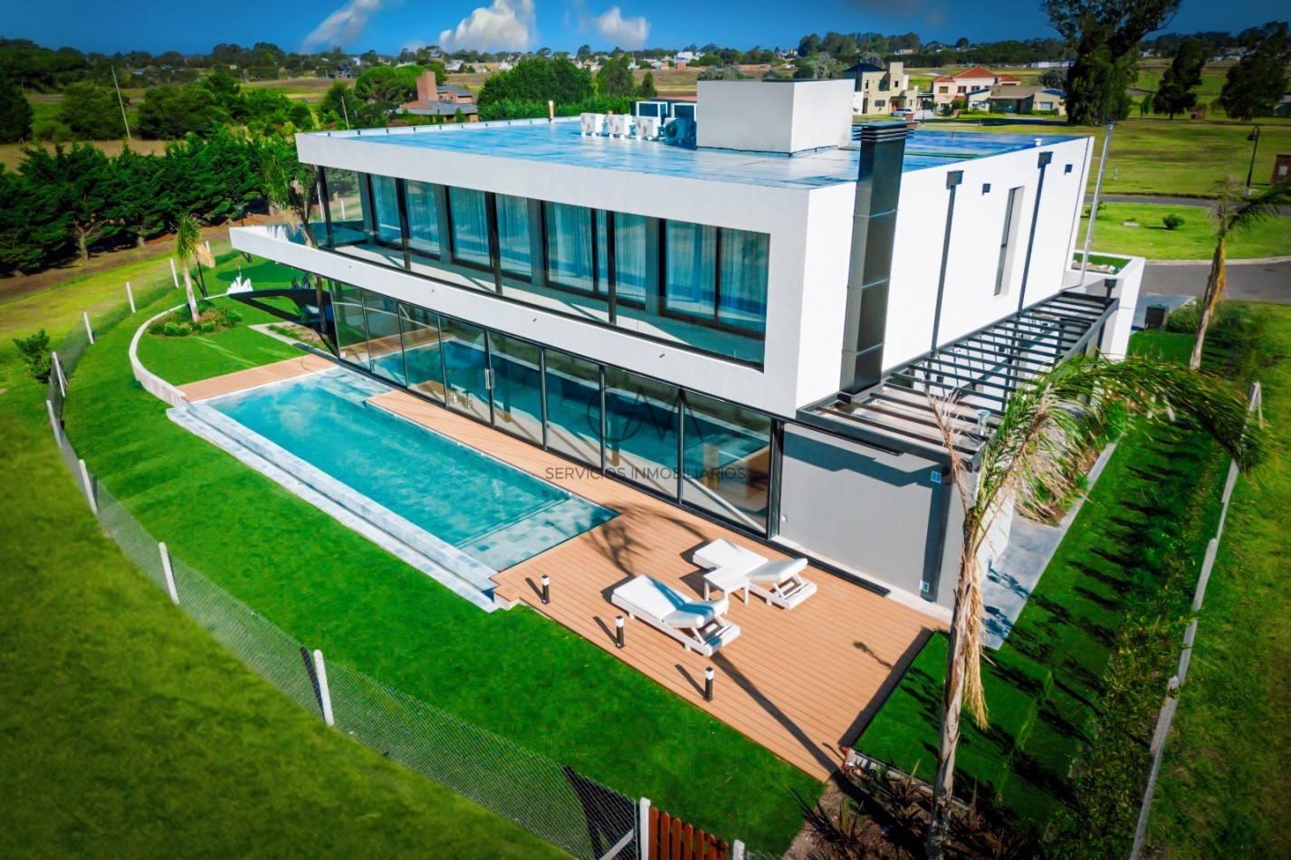 Moderna casa en barrio privado Casonas del Haras