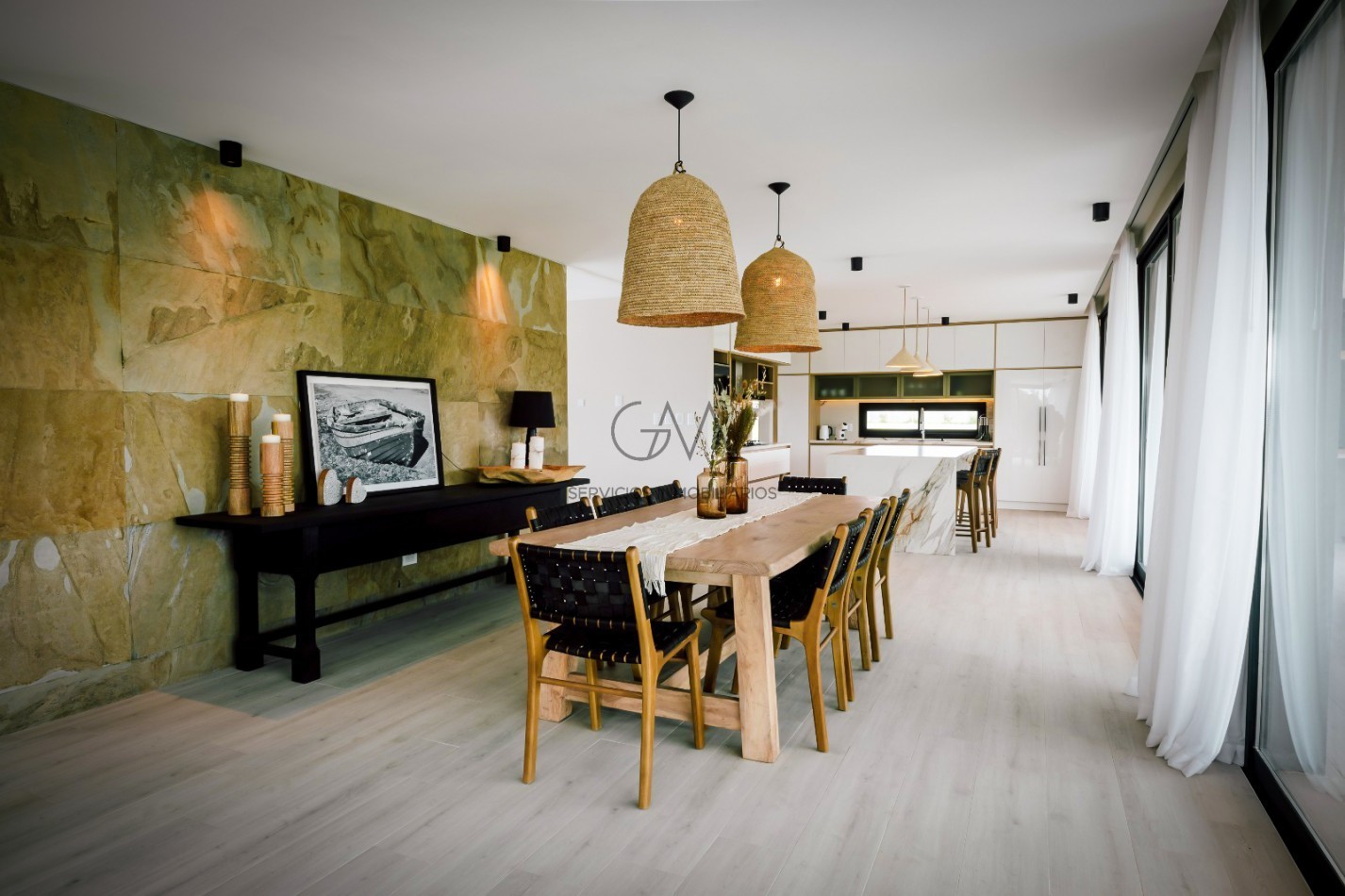 Moderna casa en barrio privado Casonas del Haras