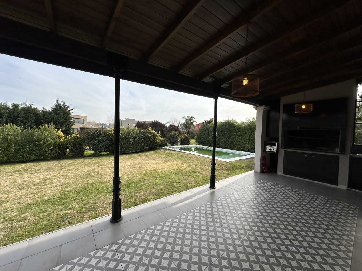 Casa en alquiler en Arenas del Sur 